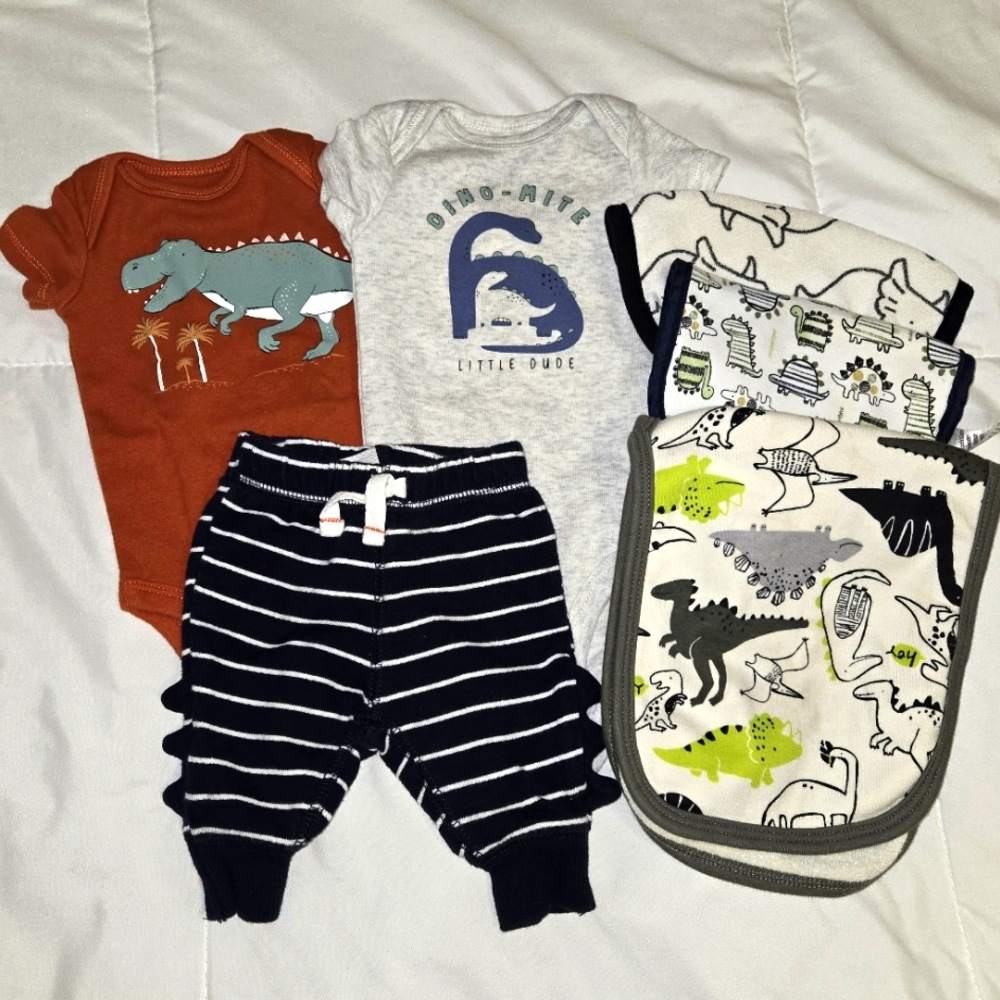 Carter's Boy's NB Bundle 6 pieces